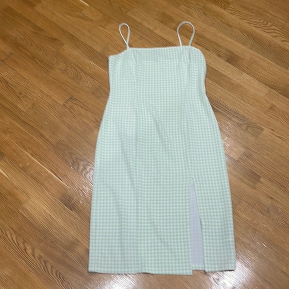 Divided Dresses & Skirts - Beautiful sexy midi dress with a slit and spaghetti straps